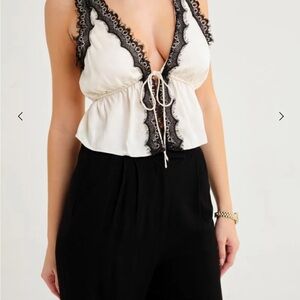 Lady Lace Top